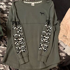 Pink size large long sleeve shirt